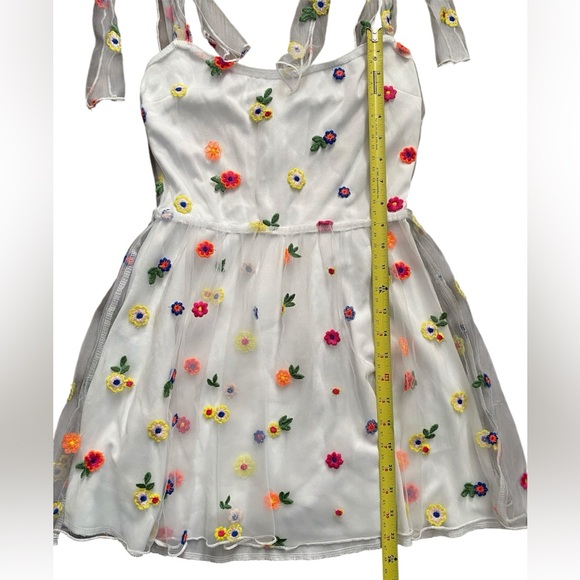 Lucy in the Sky Women’s Floral Embroidered Mini Dress Size S - Picture 8 of 11